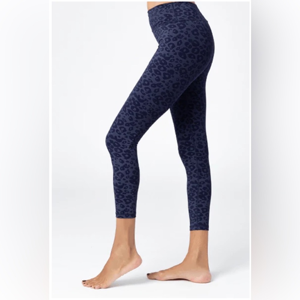 NWT Vie Active Lili Legging